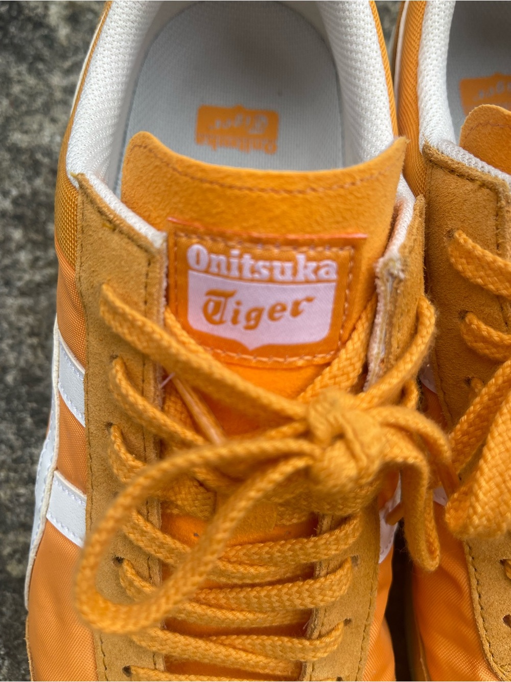 Onitsuka Tiger by Asics Men’s Golden Yellow Classic Runner Sneakers size 10 - Picture 2 of 11